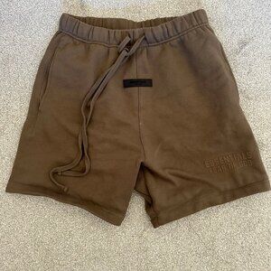 Essentials Shorts - Wood - Brown / XS - Worn only once